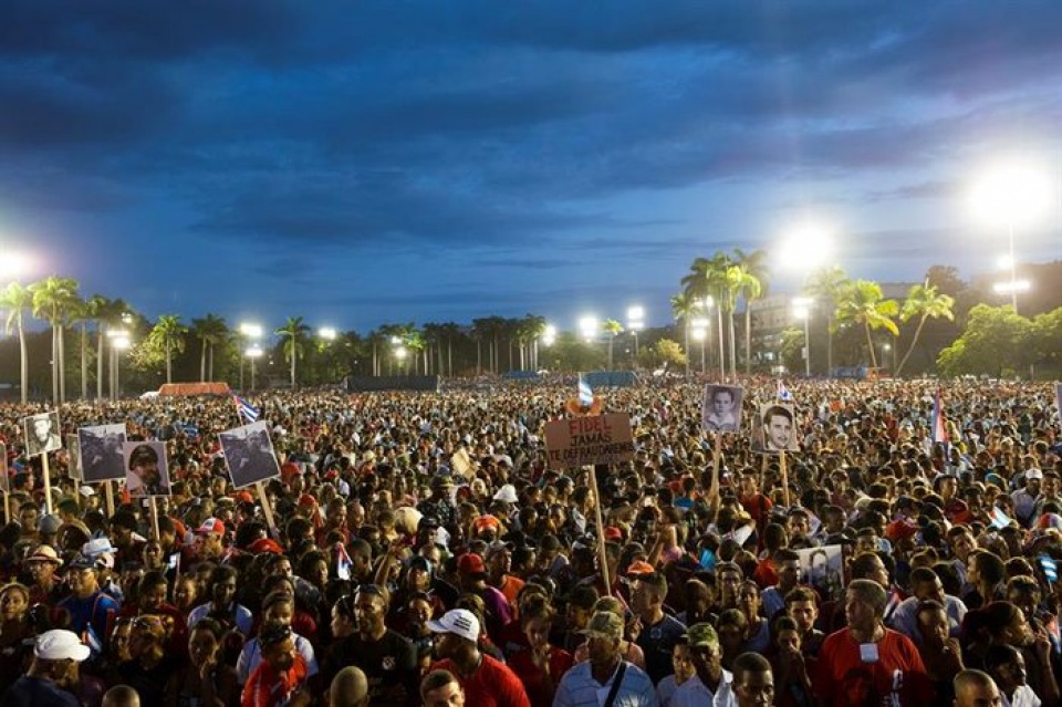 le tuong niem lanh tu fidel castro tai santiago de cuba