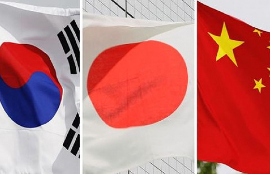 Nhật Bản muốn họp thượng đỉnh với Trung Quốc, Hàn Quốc vào tháng 4