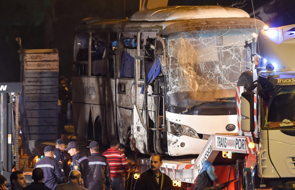 Xe chở du khách Việt ở Ai Cập  trúng bom do đi chệch đường?