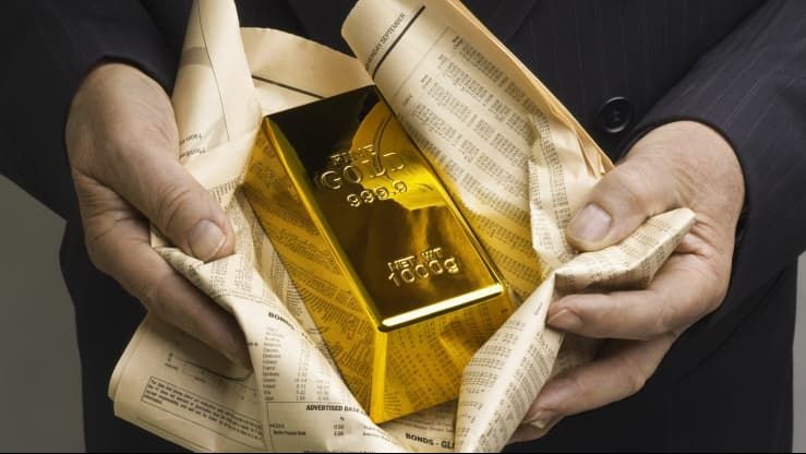 Giá vàng hôm nay 18/11, Giá vàng tăng mạnh, không xa 1.900 USD, nên xuống tiền trong cuộc chơi với vàng?
