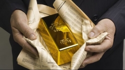 Giá vàng hôm nay 22/4: Thiết lập đỉnh mới, giao dịch sát mốc 1.800 USD, lực đẩy tâm lý nào khiến vàng tăng trở lại?