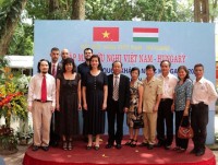 hoi huu nghi hungary viet nam len tieng ve van de bien dong