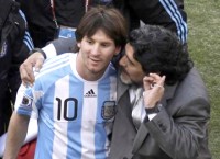 world cup 2018 huyen thoai maradona duoc tra 10000 bangtran de du khan