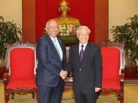 dai su nguyen hoai duong trinh thu uy nhiem tai el salvador