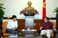 tuong dai bac ho tren thanh pho que huong lenin ulianovsk