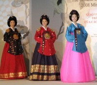 Miss Hàn Quốc rực rỡ với Hanbok tại Hà Nội