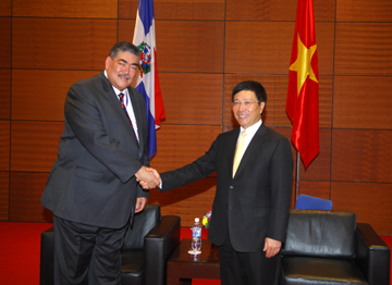 Việt Nam coi trọng tăng cường và phát triển quan hệ với Dominicana