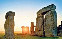 bai da stonehenge co the duoc xay dung nho mo lon