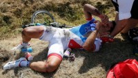Tai nạn kinh hoàng tại Tour de France