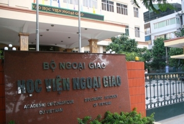 hoc vien ngoai giao tuyen sinh lop hoc bo tuc kien thuc