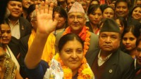 nepal dong cua bien gioi voi an do trong 72 gio truoc tong tuyen cu