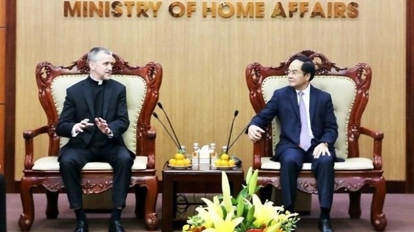 Deputy Minister of Home Affairs receives Holy See guest