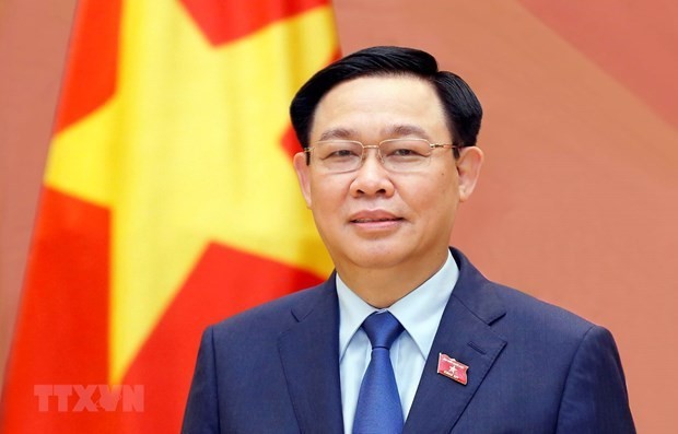 NA Chairman Vuong Dinh Hue leaves Ha Noi for official visit to Laos