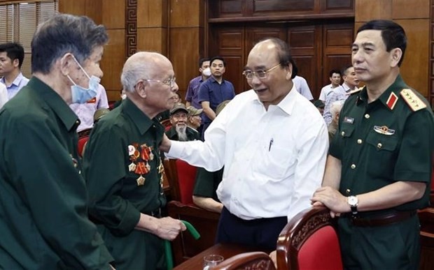 President pays tribute to Dien Bien Phu soldiers