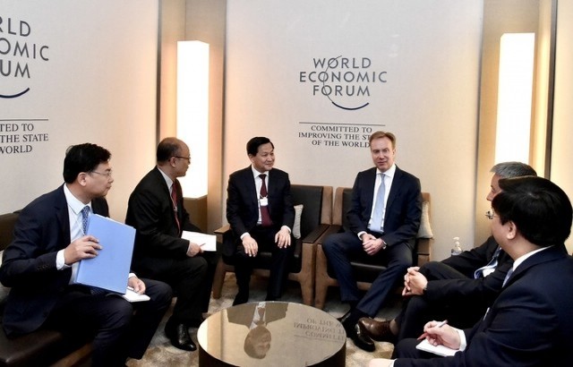 Viet Nam promotes development agenda on the 52nd WEF sidelines