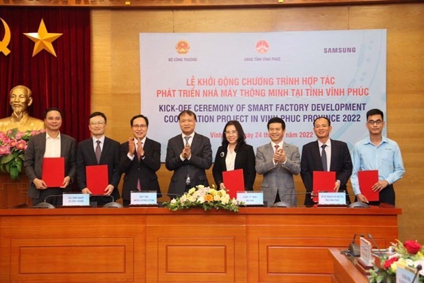 Projects on smart factory development launched in Vinh Phuc