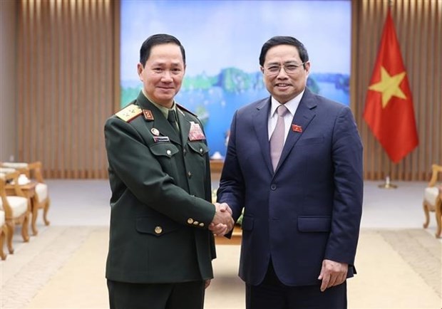 Review on external affairs from May 30-June 5: Vietnam-Laos to boost defense cooperation; Suggestion of Austria's early ratification of EVIPA