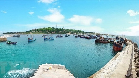 Co To, Bach Long Vy island districts target sea route