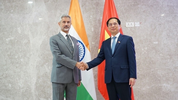 Vietnam, India agree to foster strategic partnership in all fields