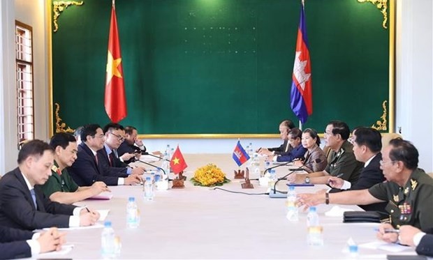 Vietnamese, Cambodian PMs agree on measures to deepen ties between Vietnam and Cambodia