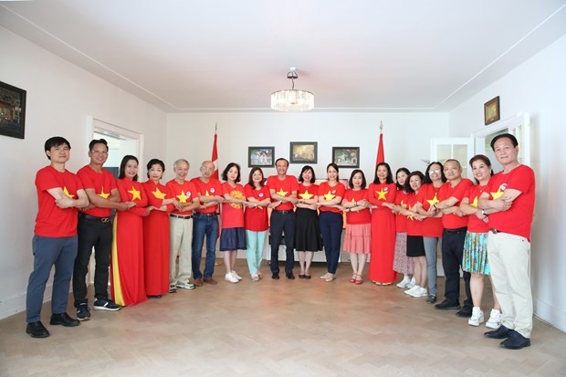 Overseas Vietnamese spread love of Truong Sa among Vietnamese communities abroad