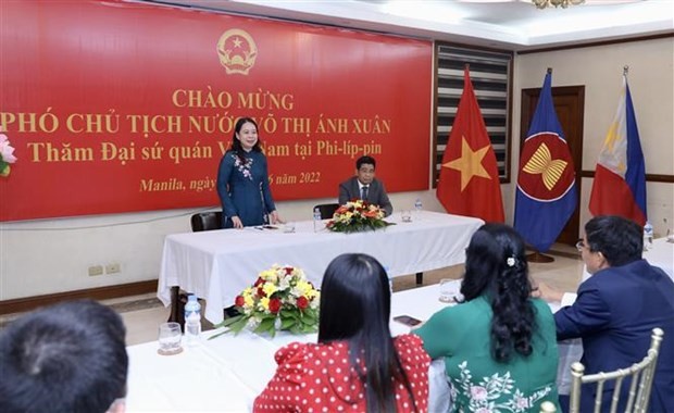 Vice President laid flowers at the President Ho Chi Minh Monument in Philippines