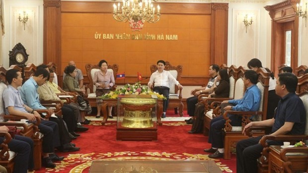 Lao Federation of Trade Unions delegation visits Ha Nam