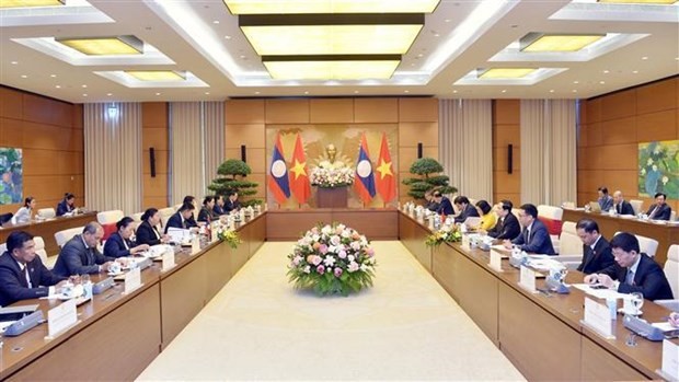 Vietnamese, Lao legislatures deepen cooperatives ties