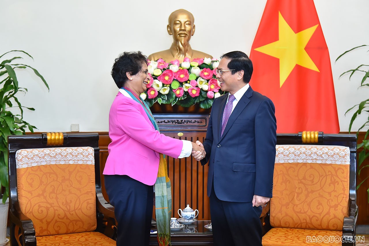 FM Bui Thanh Son receives UN Assistant Secretary General Kanni Wignaraja