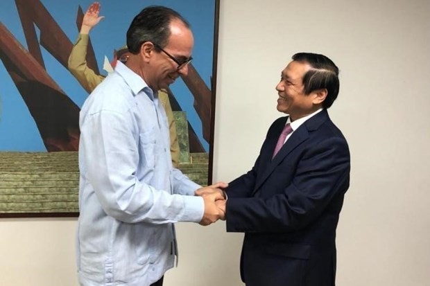 Vietnam, Cuba bolster cooperation in ideological work