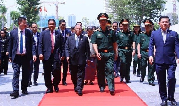 Cambodian NA leader visits Viettel