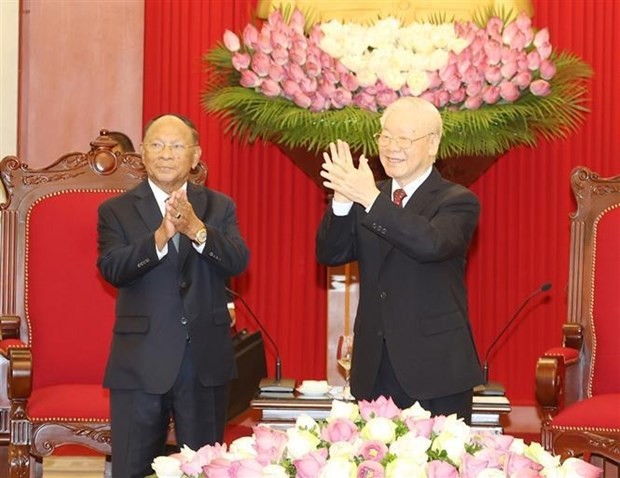 General Secretary receives Cambodian National Assembly President