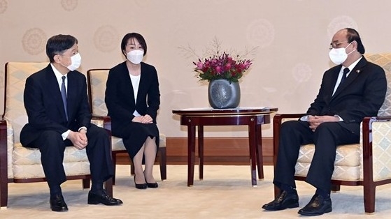 Vietnamese President meets with Japanese Emperor in Tokyo