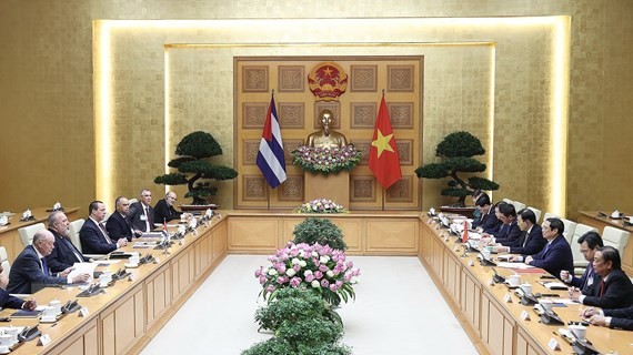 Vietnamese, Cuban Prime Ministers hold talks