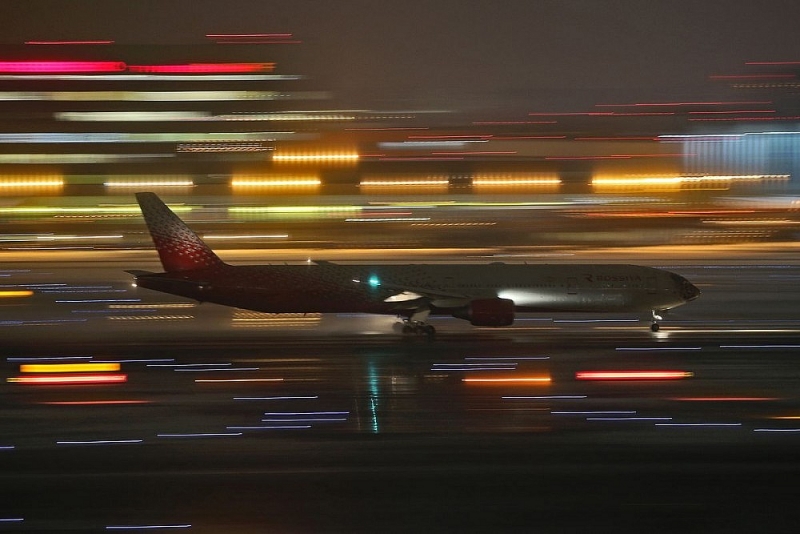 Nột chiếc máy bay Boeing 777 của hãng hàng không Rossiya Airlines đã phải hạ cánh khẩn cấp tại thủ đô Moskva của Nga do lỗi động cơ. (Nguồn: TASS)