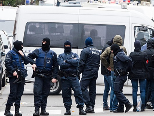 Châu Âu cần làm gì để đối phó với khủng bố?