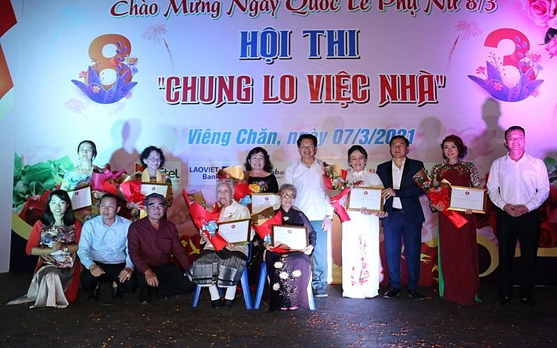 Hội thi 'Chung lo việc nhà' nhằm tôn vinh phụ nữ Việt kiều tại Lào
