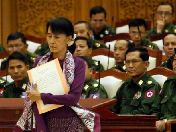 Myanmar sẽ "hướng Tây" dưới thời Ngoại trưởng San Suu Kyi?