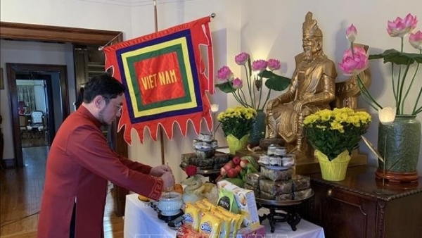 Vietnamese Embassy in Canada holds online Hung Kings worship ceremony