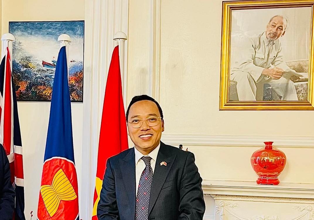 Đại sứ Nguyễn Hoàng Long.