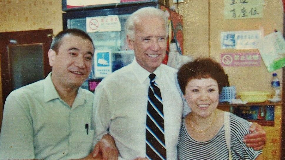 Joe Biden - Người làm dậy sóng câu chuyện 'ngoại giao mì' tại quán ăn bình dân ở Trung Quốc