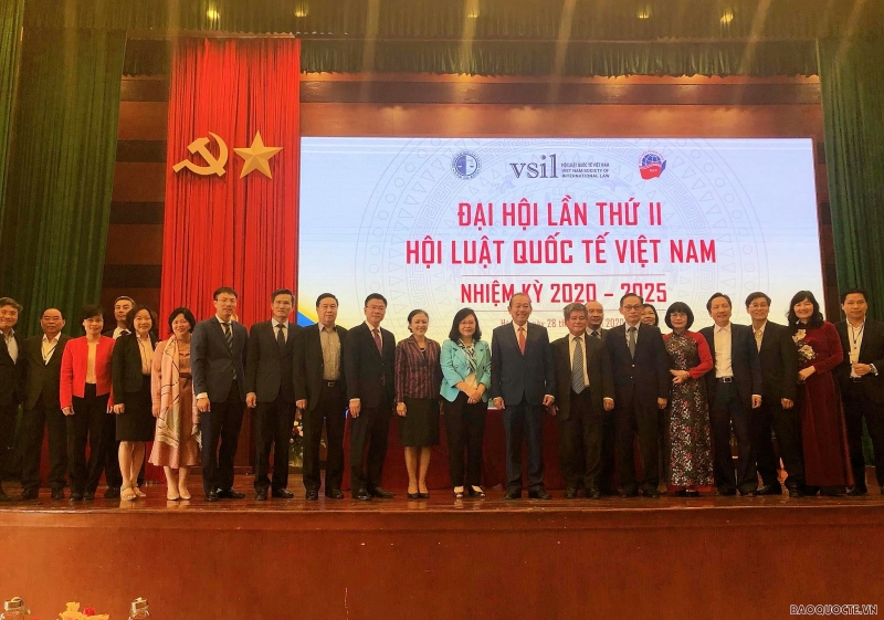 Các đại biểu tham dự Đại hội nhiệm kỳ II Hội Luật quốc tế Việt Nam ngày 28/11. (Ảnh: Thu Trang)