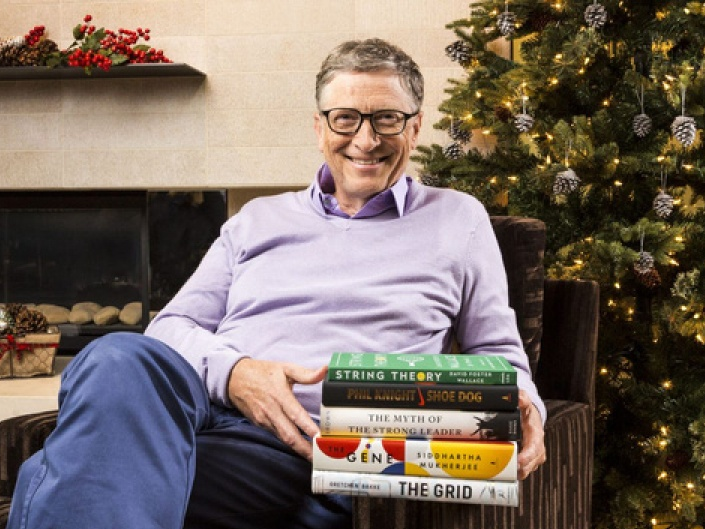 Bill Gates bật mí 5 cuốn sách ông yêu thích nhất trong năm