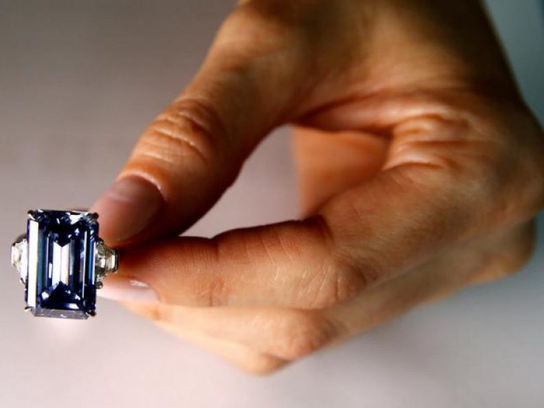 Kim cương xanh Ohppenheimer đã được bán đấu giá