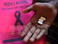 Nam Phi muốn tự sản xuất thuốc điều trị HIV