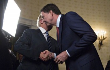 Cựu Giám đốc FBI James Comey cáo buộc Nhà Trắng “lừa dối”