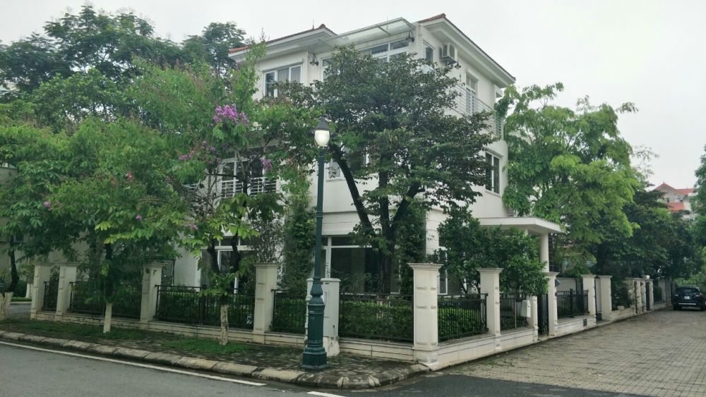 Tin bất động sản ngày 2/1: Giá đất nền Hà Nội ‘nhảy múa’, Khánh Hòa điều tra sai phạm 6 dự án ‘khủng’