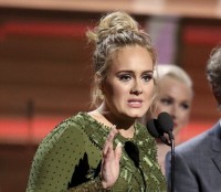 Adele “ẵm” hết các giải thưởng lớn tại Grammy 2017