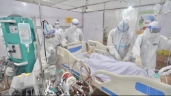 Y tế Việt Nam - Những hy sinh không thể đong đếm và kỳ tích từ chiến dịch tiêm chủng thần tốc