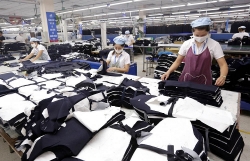 Truyền thông Mỹ: Việt Nam là ngôi sao sáng trong ngành thương mại PPE toàn cầu